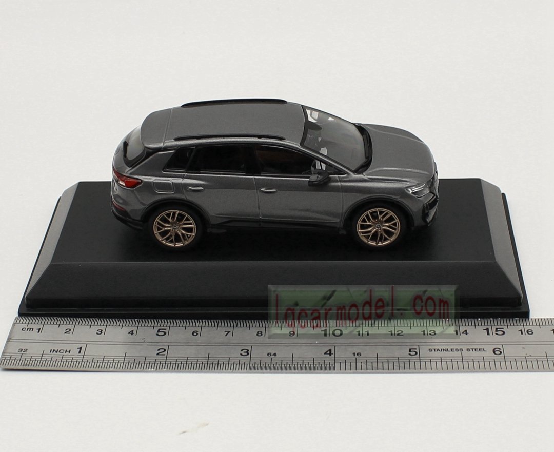 1/43 AUDI Q4 E-tron Taifungrau Typhoon Grey Collectible Car Model Diecast - Image 5