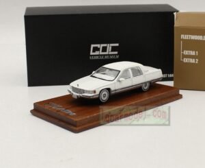 1/64 GOC 1993 Cadillac Fleetwood Car model Diecast White Collectible Car Model