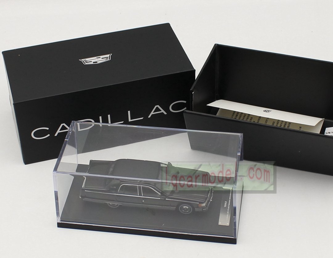 1/64 Cadillac 120th Anniversary Classic Collection 1993 FLEETWOOD BROUGHAM Diecast Model - Image 6