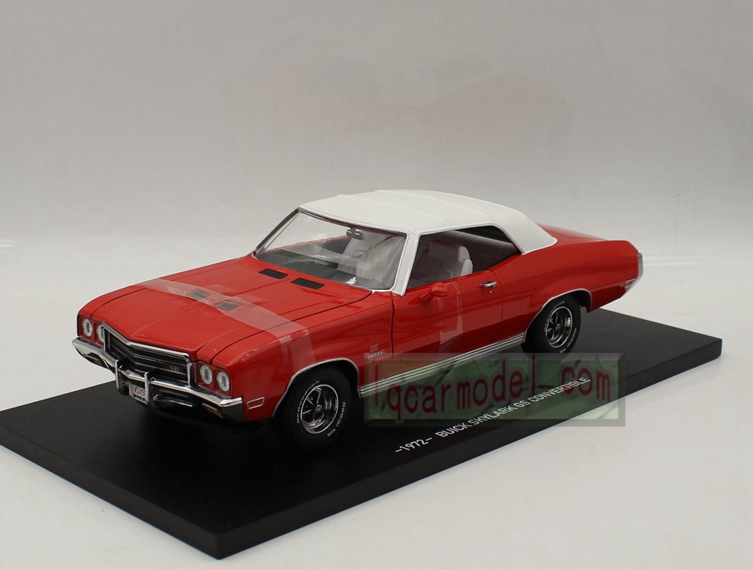 1/18 China GM model 1972 BUICK SKYLARK GS CONVERTIBLE Diecast Collectible Car Model - Image 9
