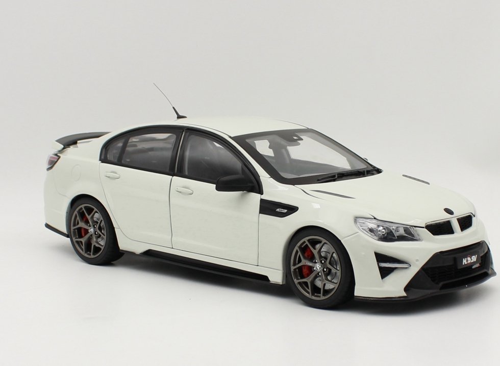 1/18 BIANTE Holden HSV GTSR HERON Diecast Collectible Car Model White color - Image 3