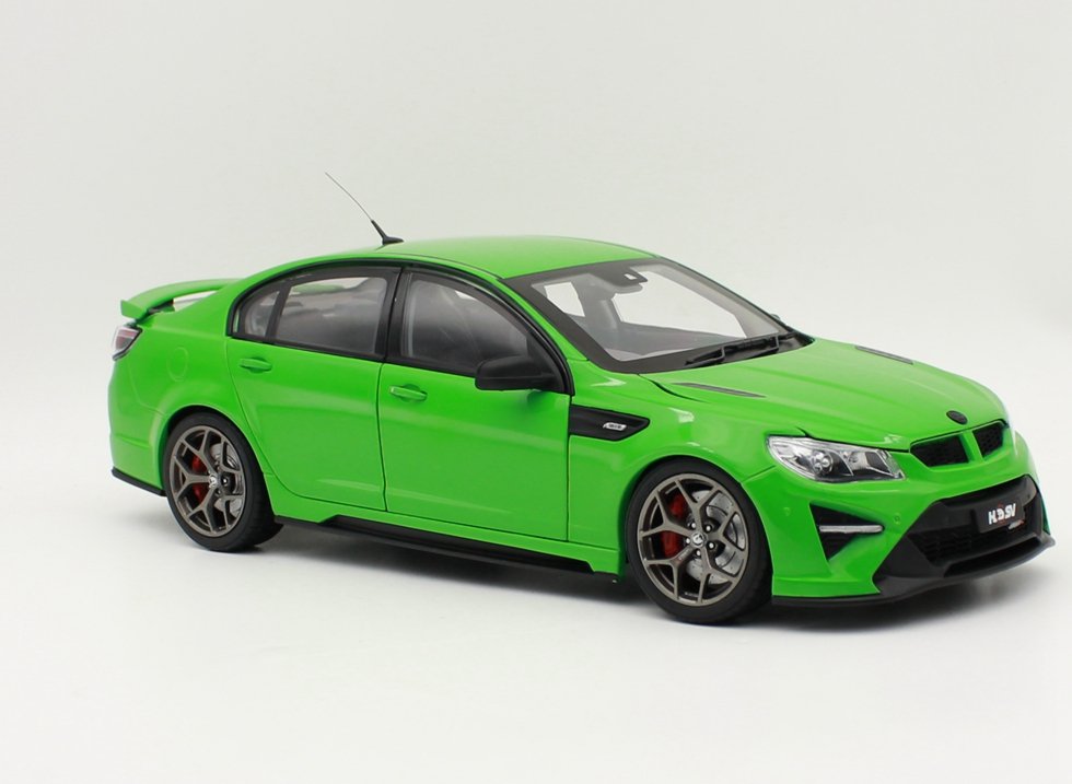 1/18 B1/18 BIANTE Holden HSV GTSR HERON Collectible Car Model Green color - Image 3