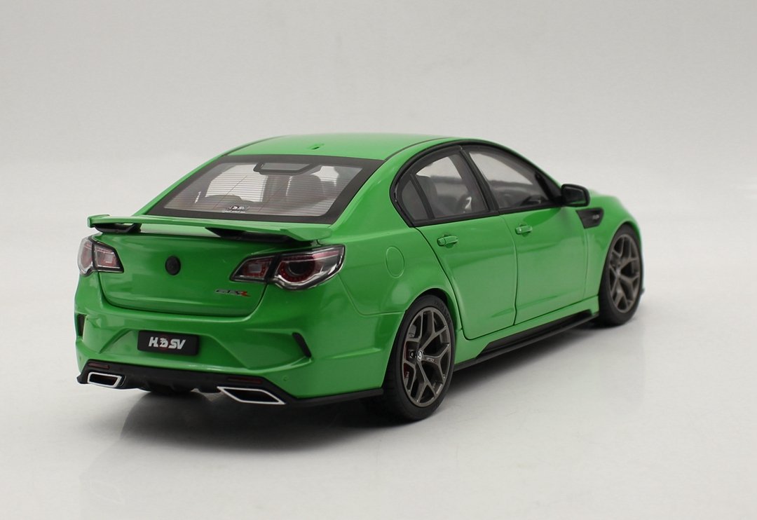 1/18 B1/18 BIANTE Holden HSV GTSR HERON Collectible Car Model Green color - Image 10