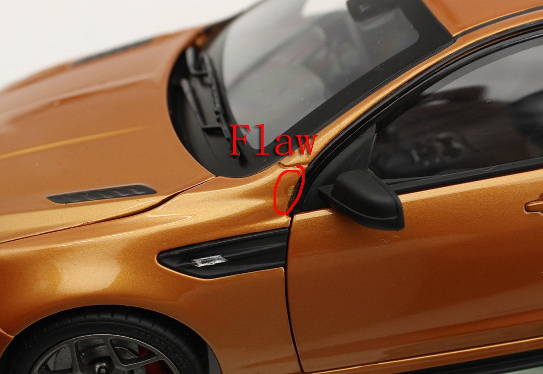 1/18 BIANTE Holden HSV GTSR HERON Collectible Car Model - Image 10