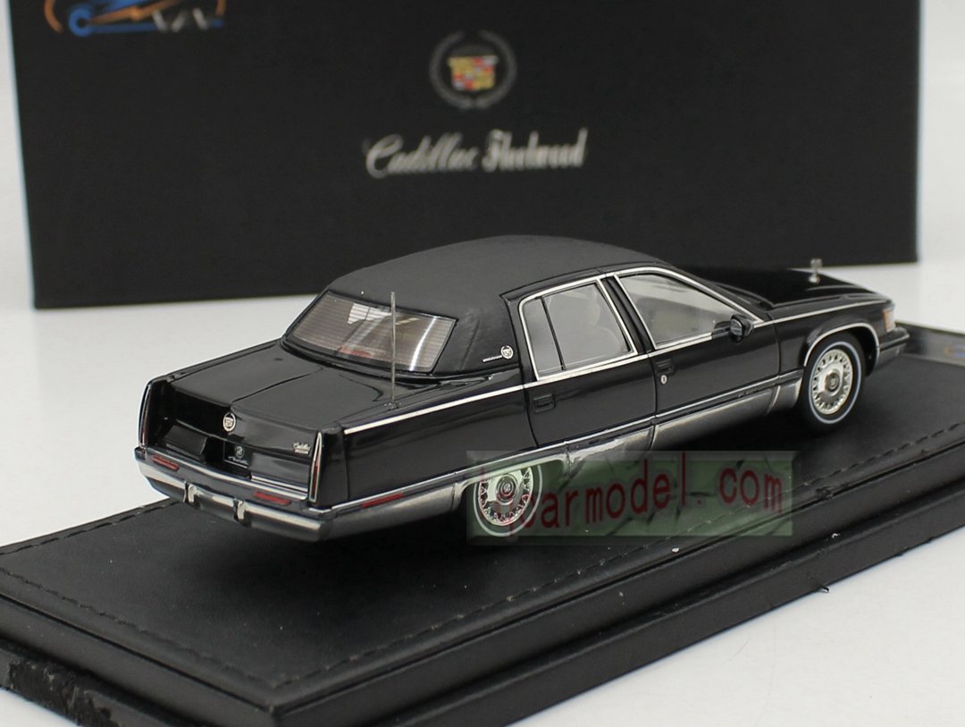 1/43 VAV 1993 Cadillac Fleetwood Brougham Car model Black color Flaw - Image 13