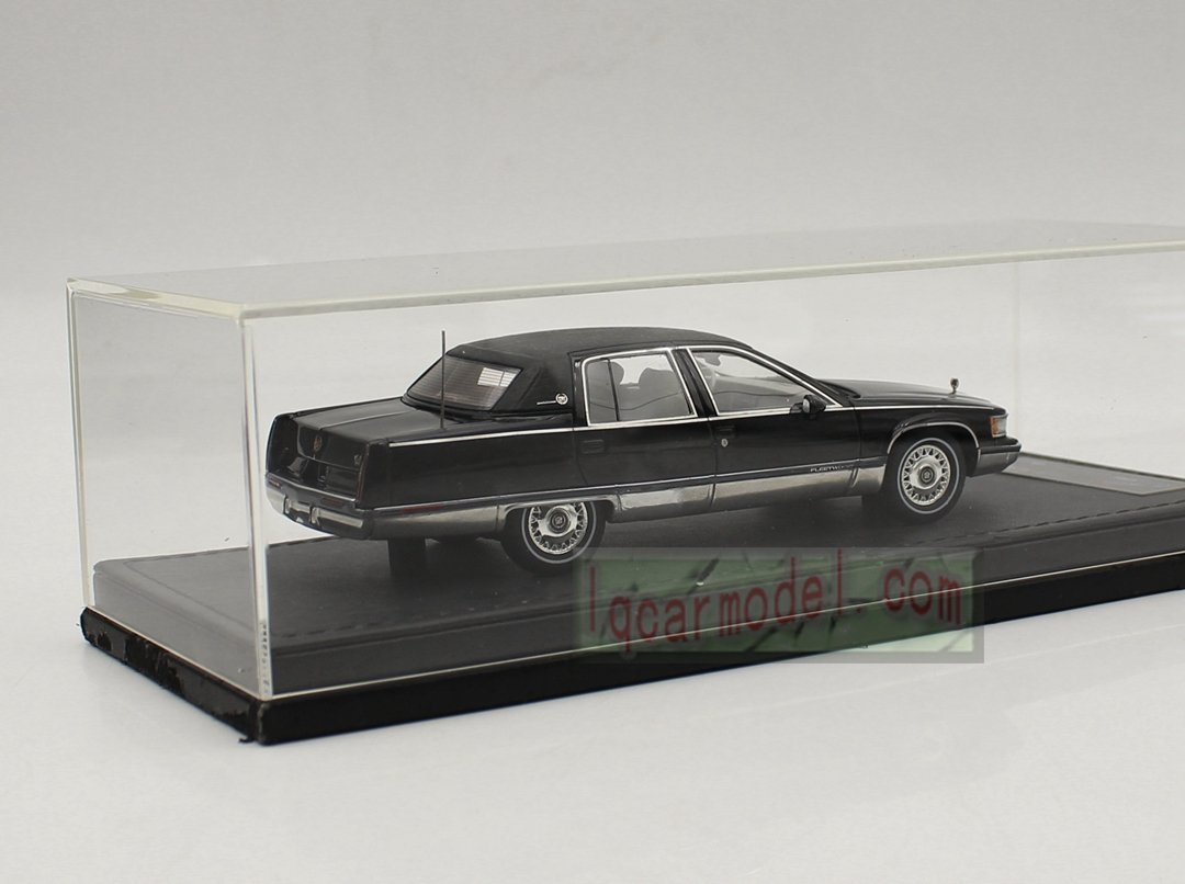 1/43 VAV 1993 Cadillac Fleetwood Brougham Car model Black color Flaw - Image 17