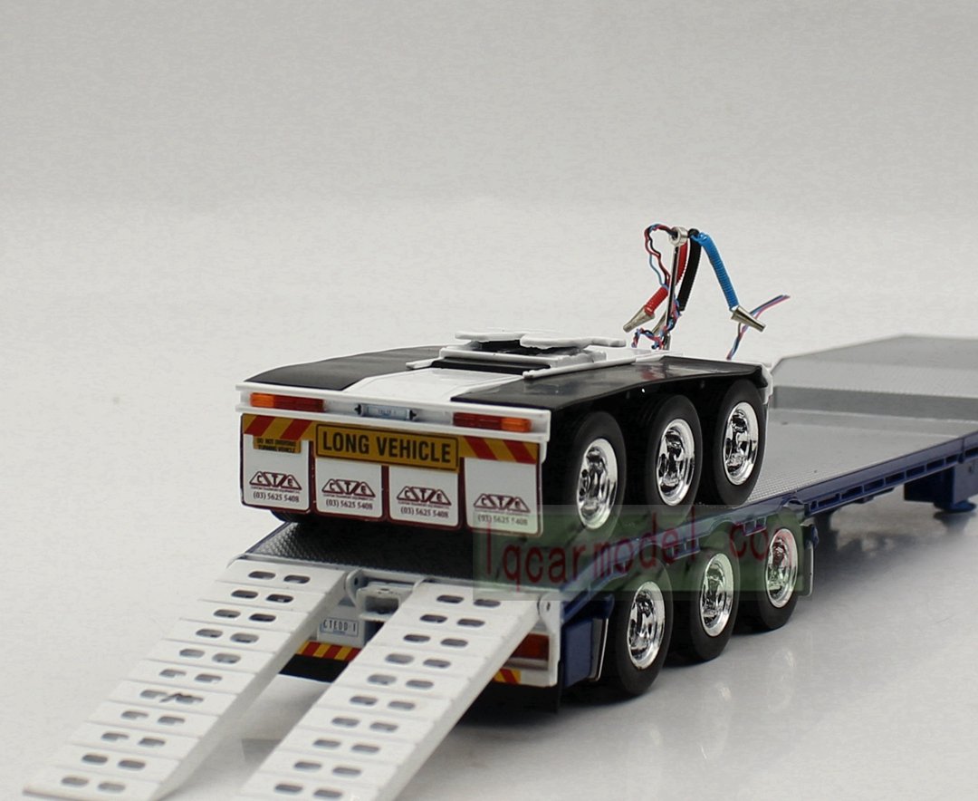 1/50 Iconic Replicas 45' EXTENDABLE DROPDECK Drop Deck Trailer Diecast blue&white - Image 7