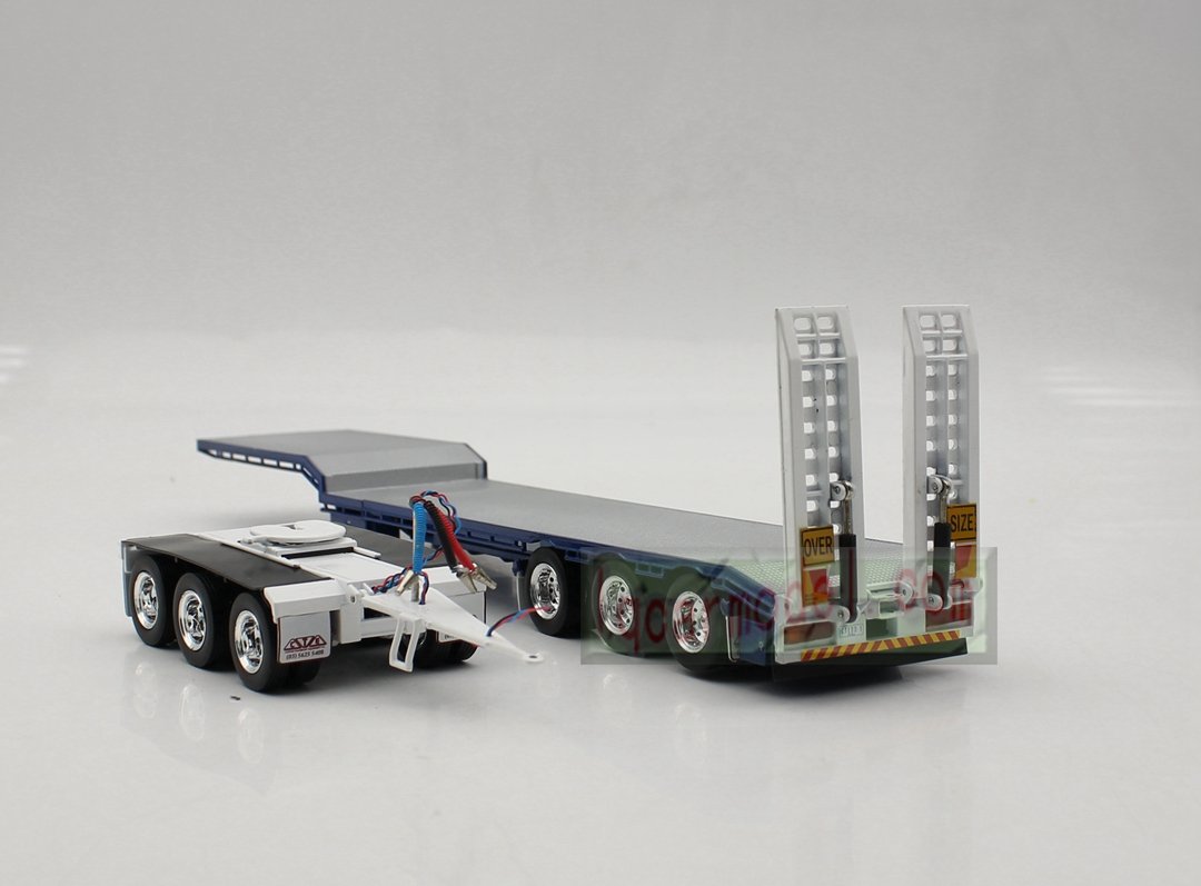 1/50 Iconic Replicas 45' EXTENDABLE DROPDECK Drop Deck Trailer Diecast blue&white - Image 5