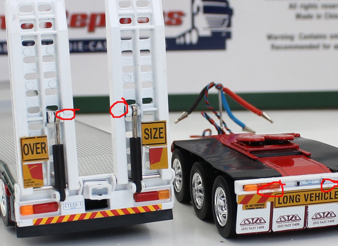 1/50 Iconic Replicas 45' EXTENDABLE DROPDECK Drop Deck Trailer Diecast Green&Red - Image 11