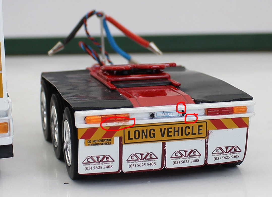 1/50 Iconic Replicas 45' EXTENDABLE DROPDECK Drop Deck Trailer Diecast Green&Red - Image 13