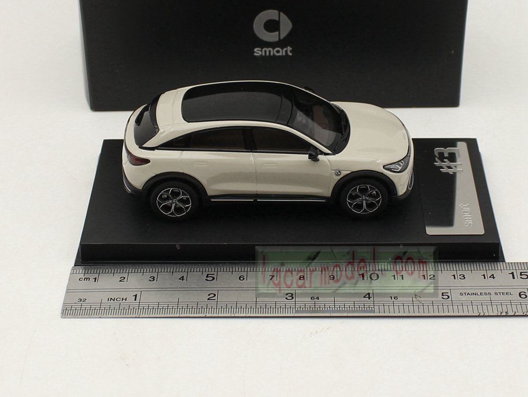 1/43 Smart #3 Diecast Car Model - Image 6