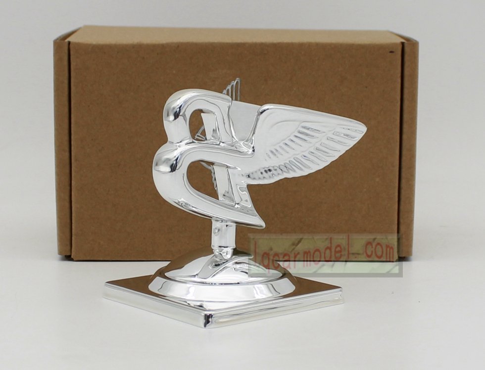 Bentley Flying 'B' Ornament Mascot Resin&Metal Model Decorations Silver color