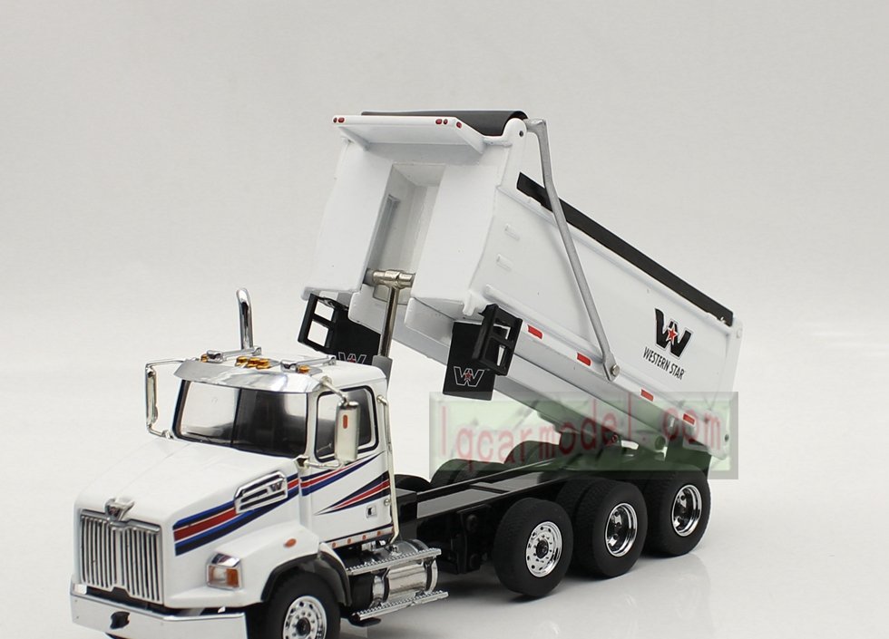1/50 Diecast Masters DM WESTERN STAR 4700 SB DUMP TRUCK Diecast Model 71034 - Image 11